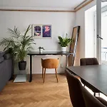 Le Marais - Modern Design Apartment